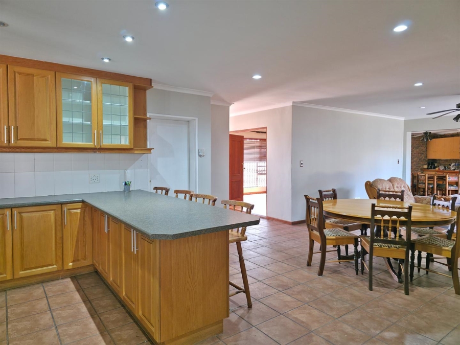 3 Bedroom Property for Sale in Kleinbosch Western Cape